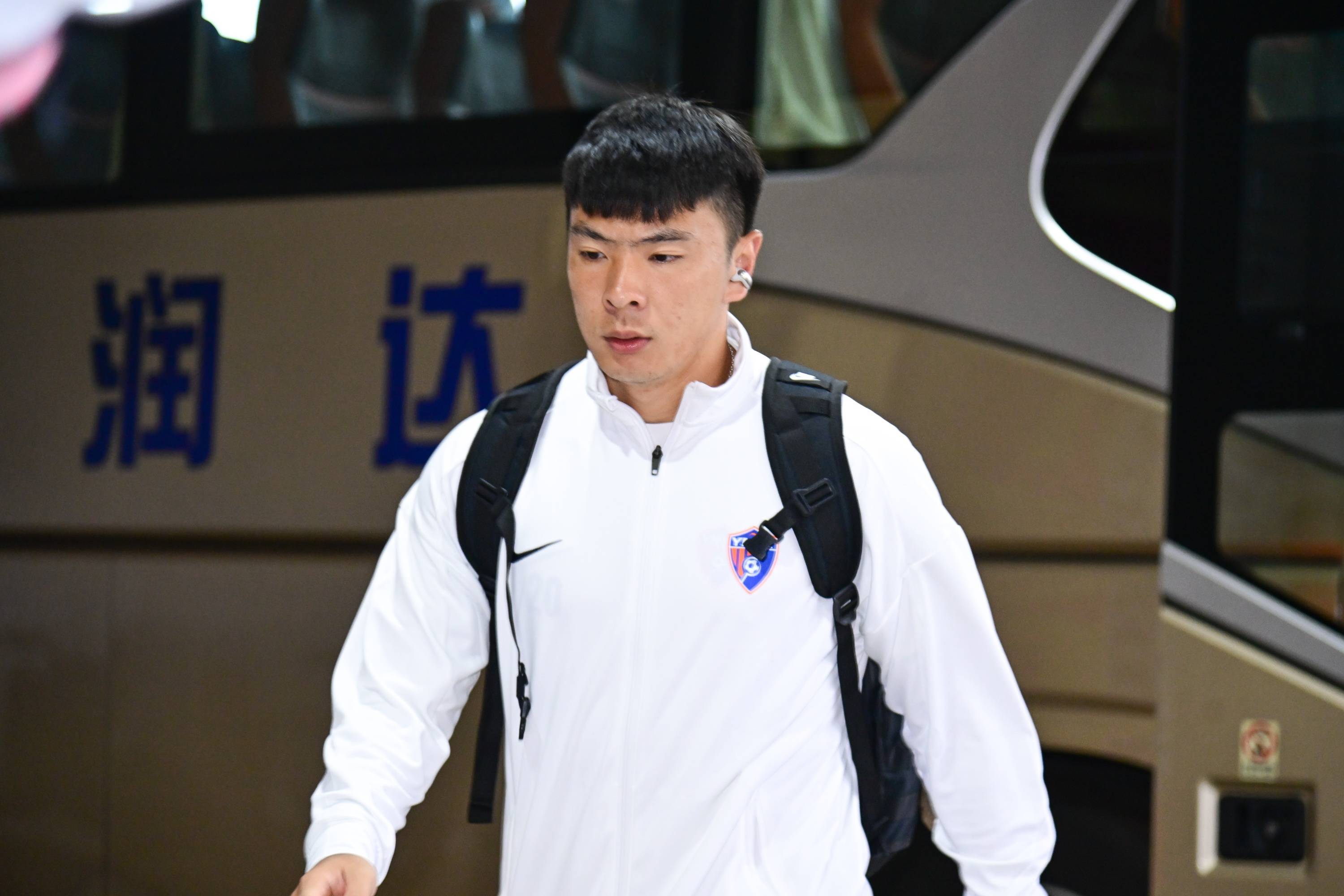 本赛季出战10场中超!博主:玉昆球员张宇峰将回归亚泰