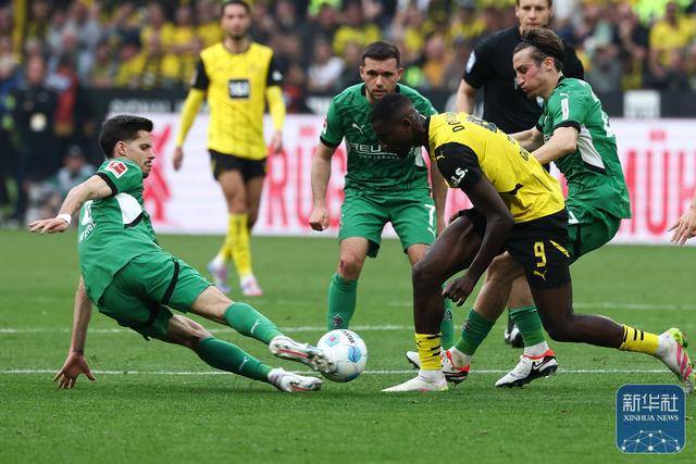 足球丨德甲：多特蒙德胜门兴格拉德巴赫