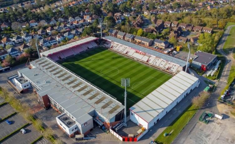 太阳报：伯恩茅斯公布球队主场翻新计划，届时球场座位数将翻倍