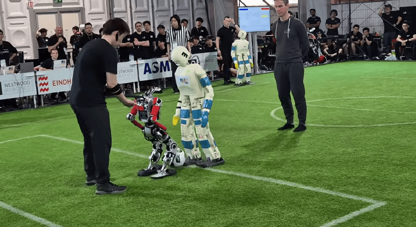 史上第一次!中国两支足球队,在巴西包揽“世界杯”冠亚军