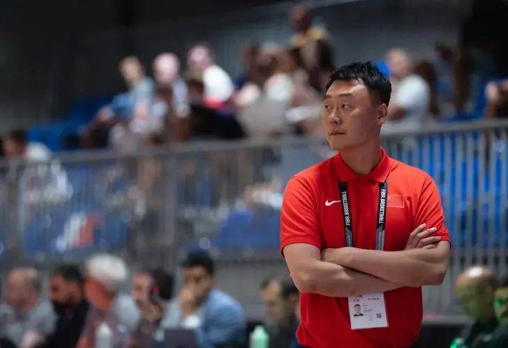 第13名主帅转身教CBA新秀?网友炸锅:别把联防绝学传出去!