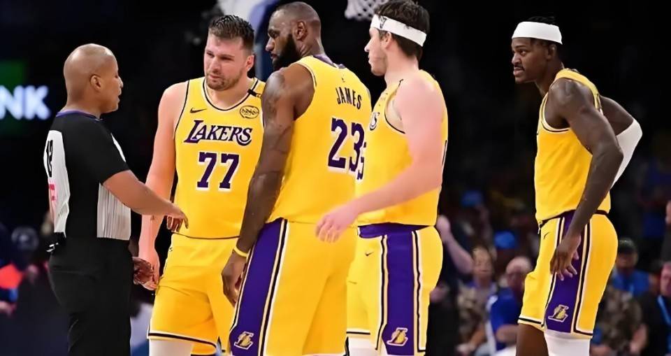 废物管理层！知名媒体声援詹姆斯 抨击湖人在阵容构造上不作为