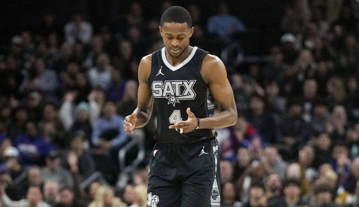 圣安东尼奥马刺球队实力大增，达龙福克斯获顶薪提前续约资格