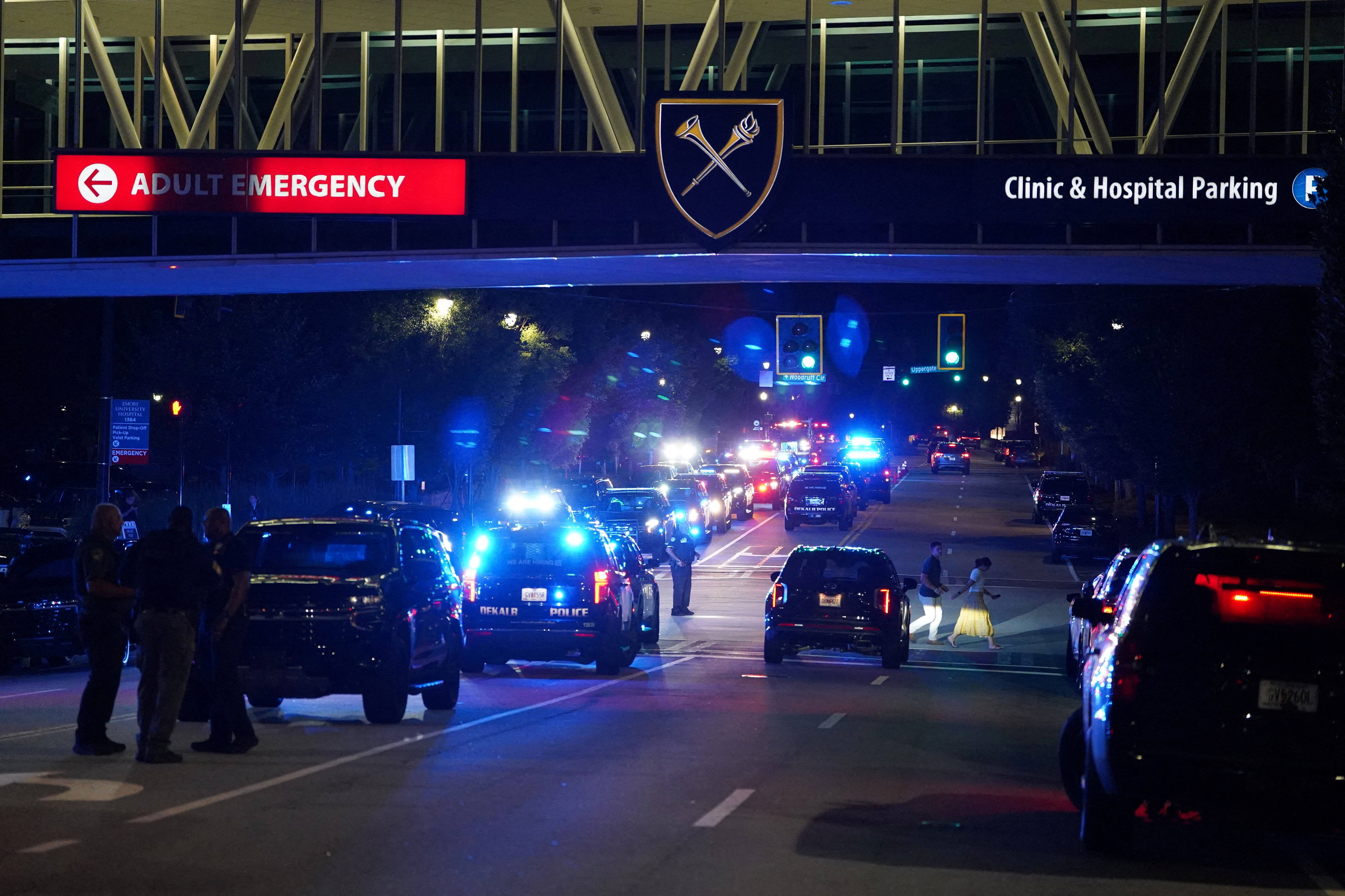 (外代一线)美国亚特兰大市发生枪击 一名警员死亡