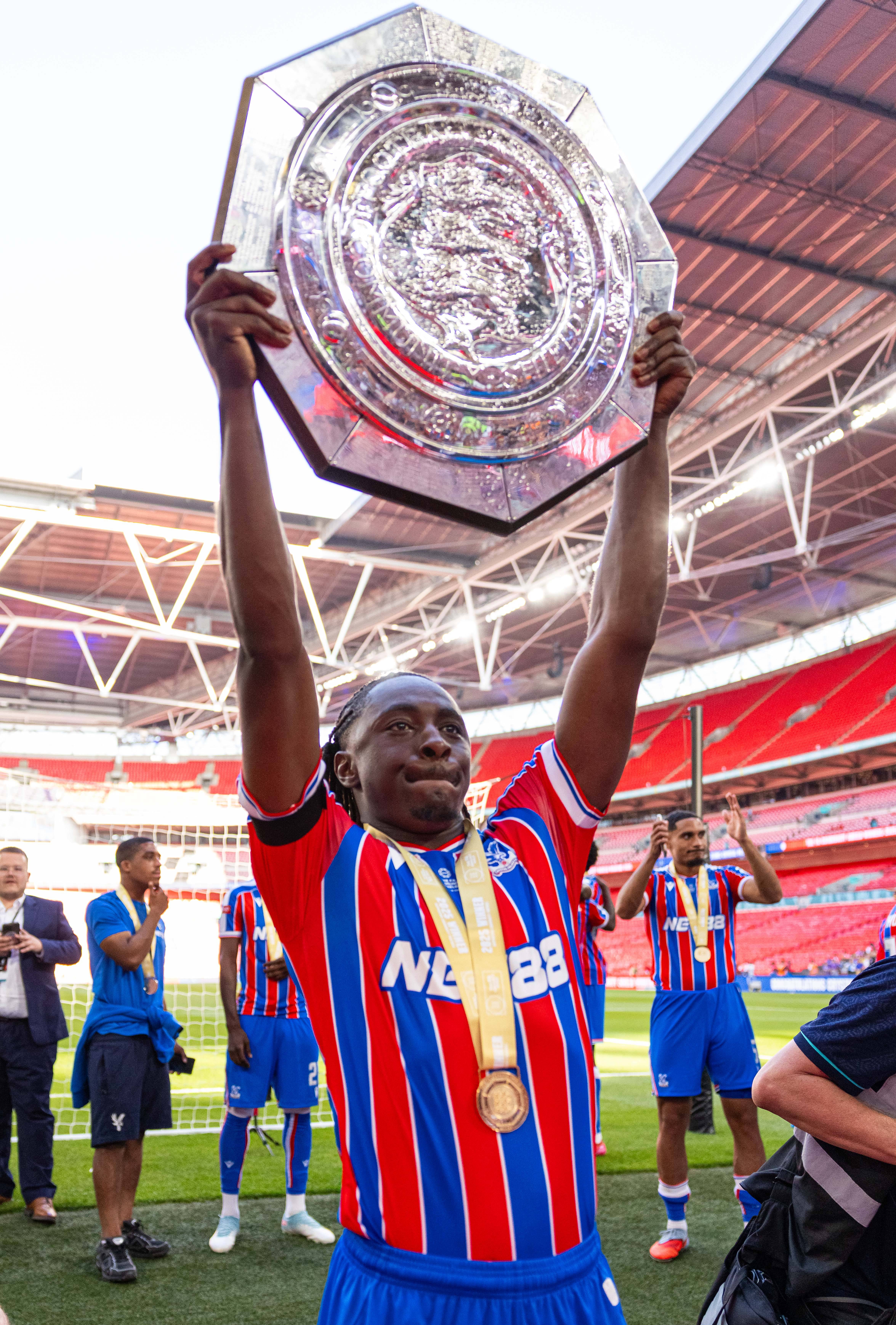 足球｜水晶宫夺得社区盾