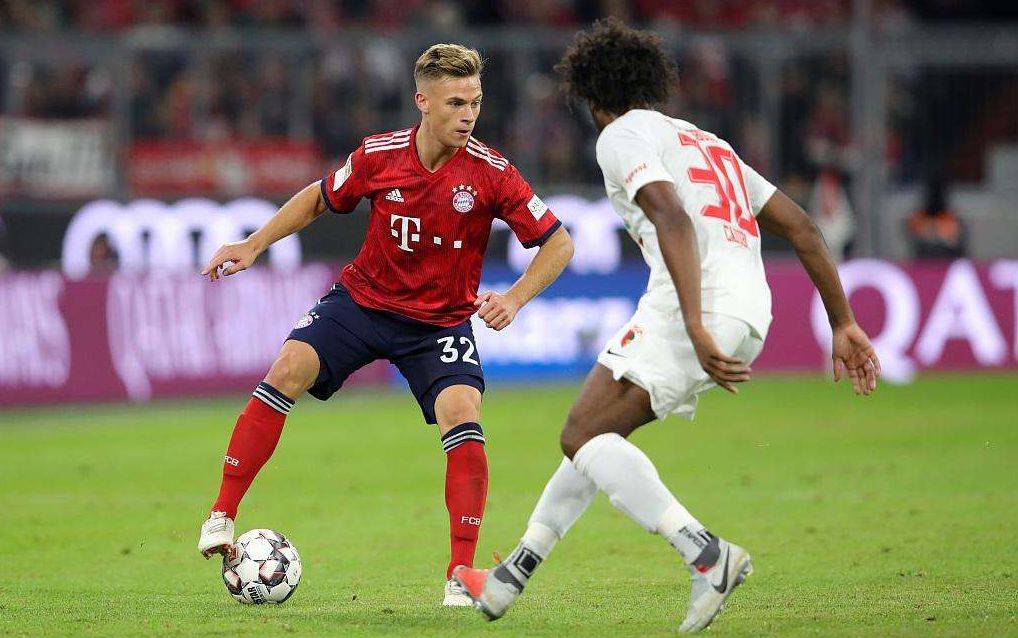 德甲巅峰对决：奥格斯堡主场迎战拜仁慕尼黑