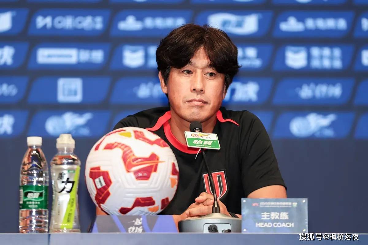 5年功勋，一朝转身！徐正源告别蓉城，揭开中超“金元泡沫”破灭后最残酷的真相