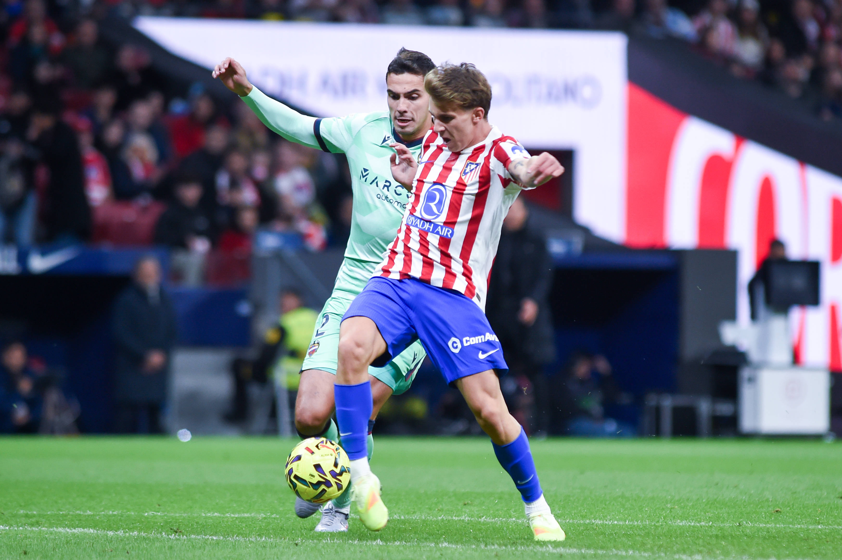 （体育）足球——西甲：马德里竞技战胜莱万特