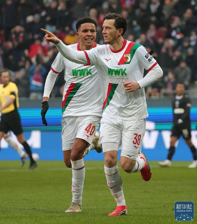 德甲：奥格斯堡胜圣保利