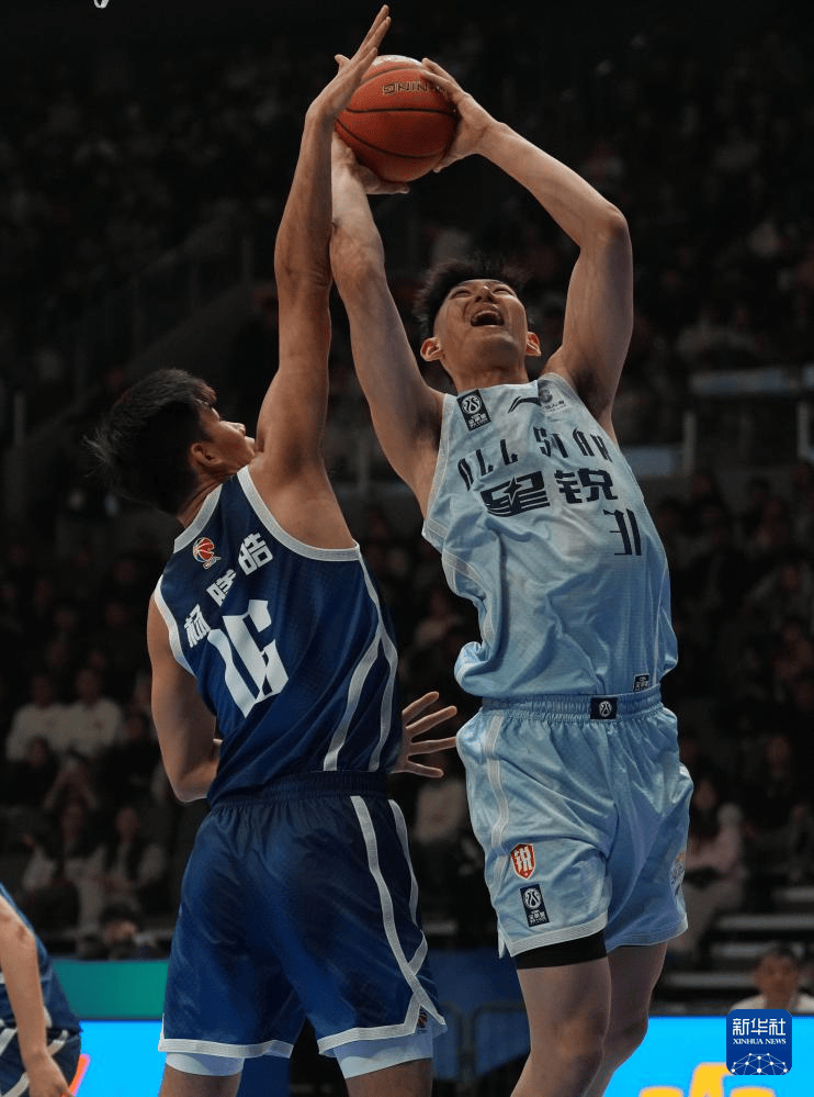 CBA星锐赛：CBA星锐队胜大学生联队