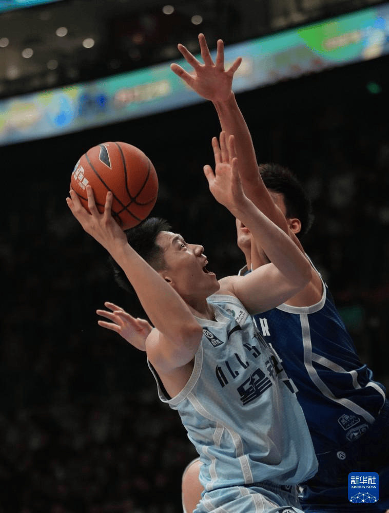 CBA星锐赛：CBA星锐队胜大学生联队