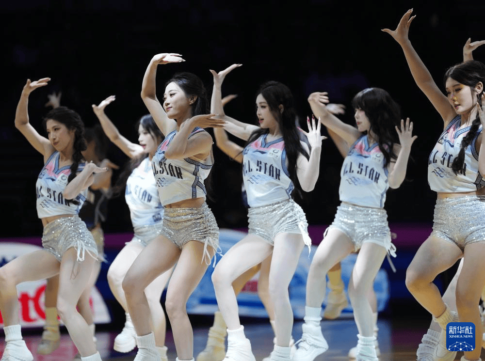 CBA星锐赛：CBA星锐队胜大学生联队